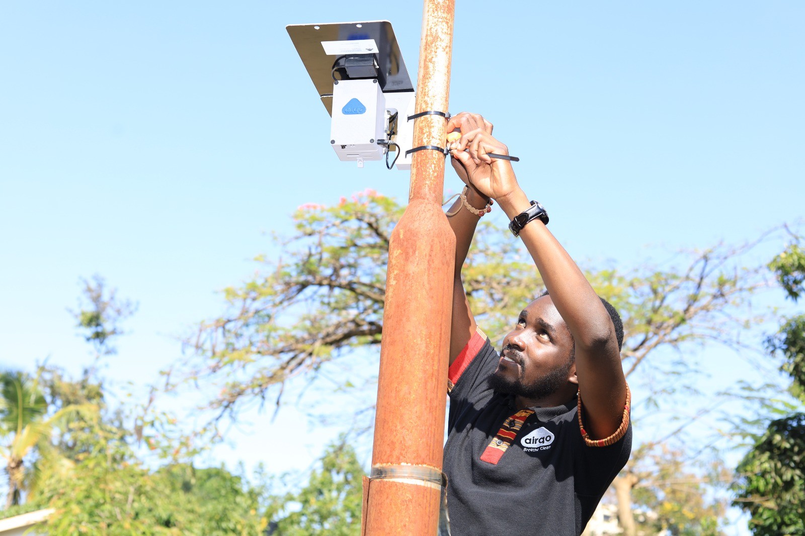 Airqo-devise-being-installed-in-Kisumu-Kenya
